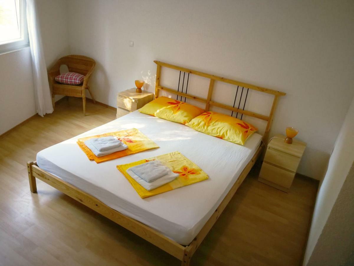 Family Friendly Apartments Island Rab Kampor ภายนอก รูปภาพ