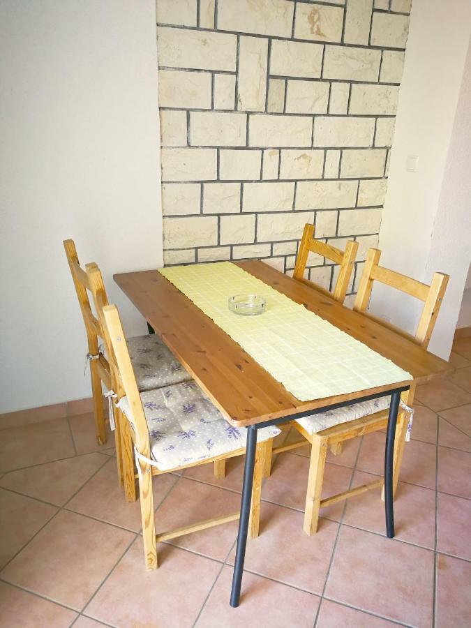 Family Friendly Apartments Island Rab Kampor ภายนอก รูปภาพ