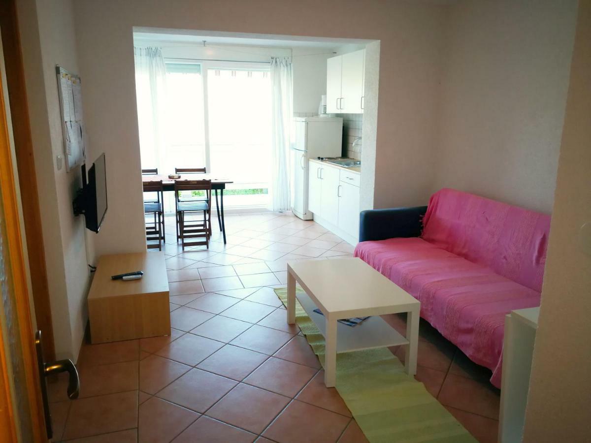 Family Friendly Apartments Island Rab Kampor ภายนอก รูปภาพ