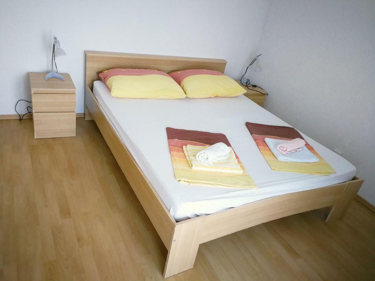 Family Friendly Apartments Island Rab Kampor ภายนอก รูปภาพ