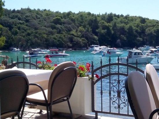 Family Friendly Apartments Island Rab Kampor ภายนอก รูปภาพ